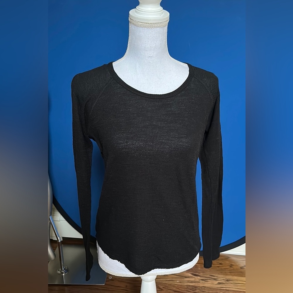 Pharaoh long sleeve, crewneck, thermal teeter size 0